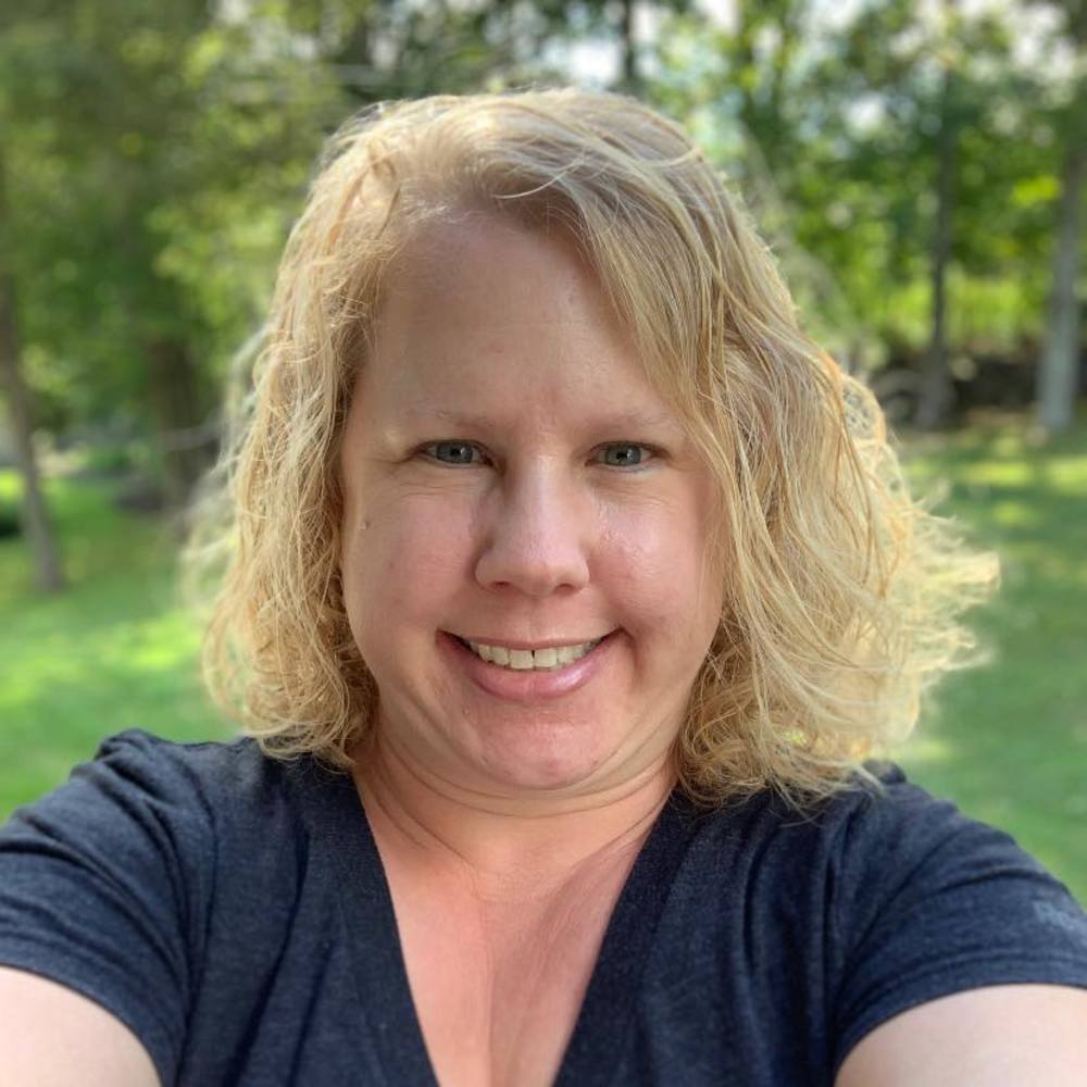 Meet your Posher, Lisa